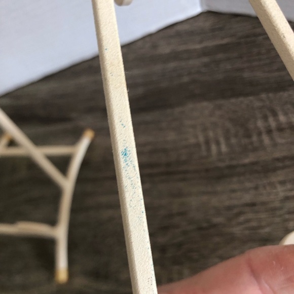 Off White Teacup and Saucer Display Holders - Picture 8 of 8